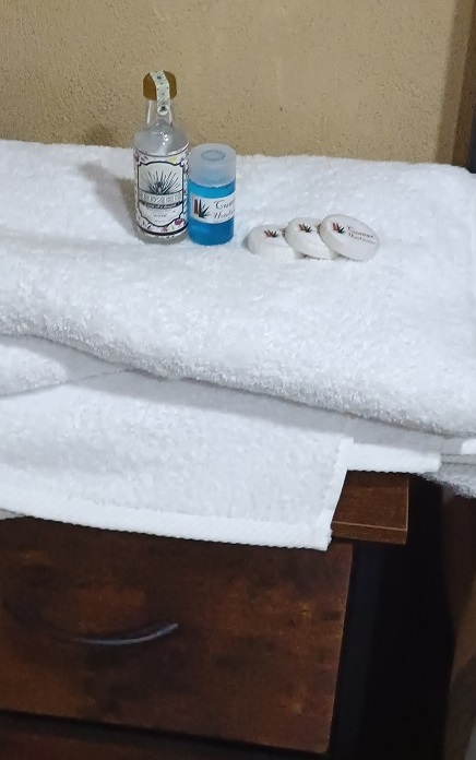 amenidades Cuanax hotel boutique habitacion, mineral de pozos, Guanajuato